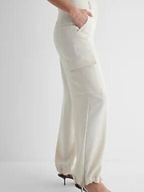 Express Ivory Convertible Straight to Bubble Hem Cargo Pant Sz 12 Long